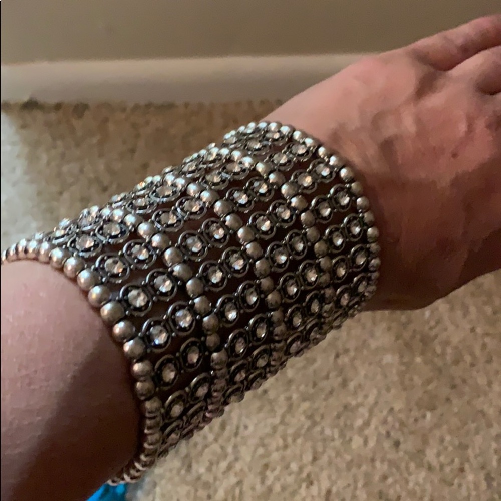 Cuff - Picture 2 of 3